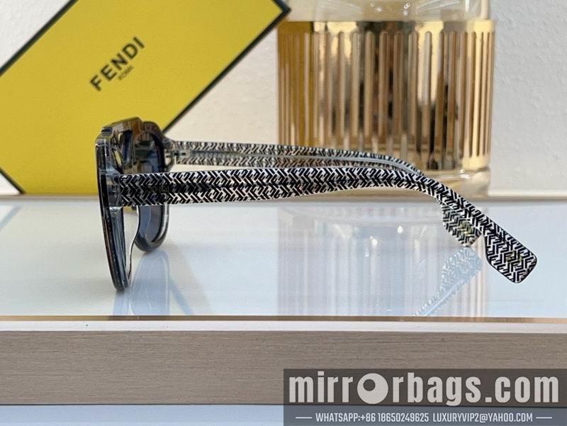 Fendi Glasses smh121