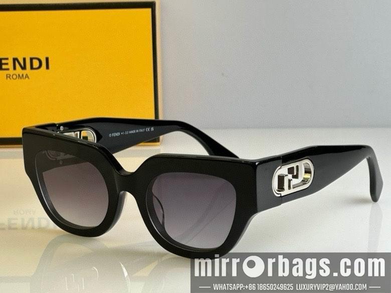 Fendi Glasses smx165