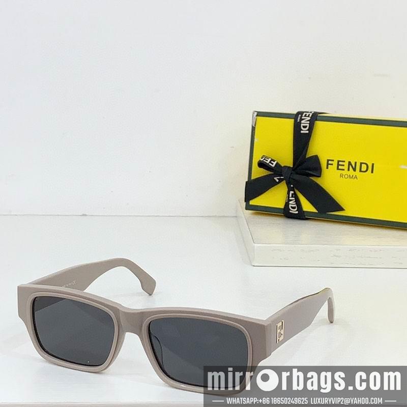 Fendi Glasses smh80