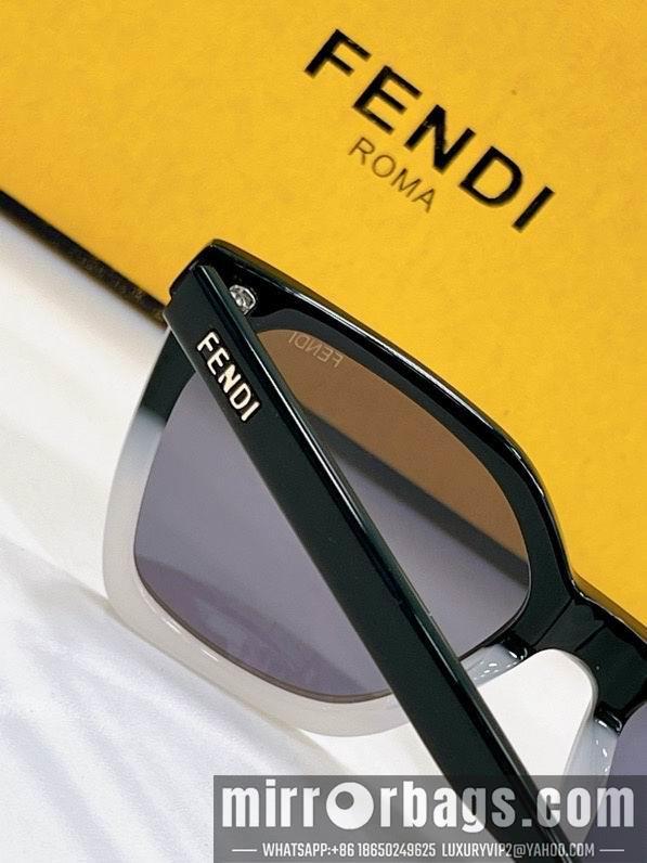 Fendi Glasses smx132