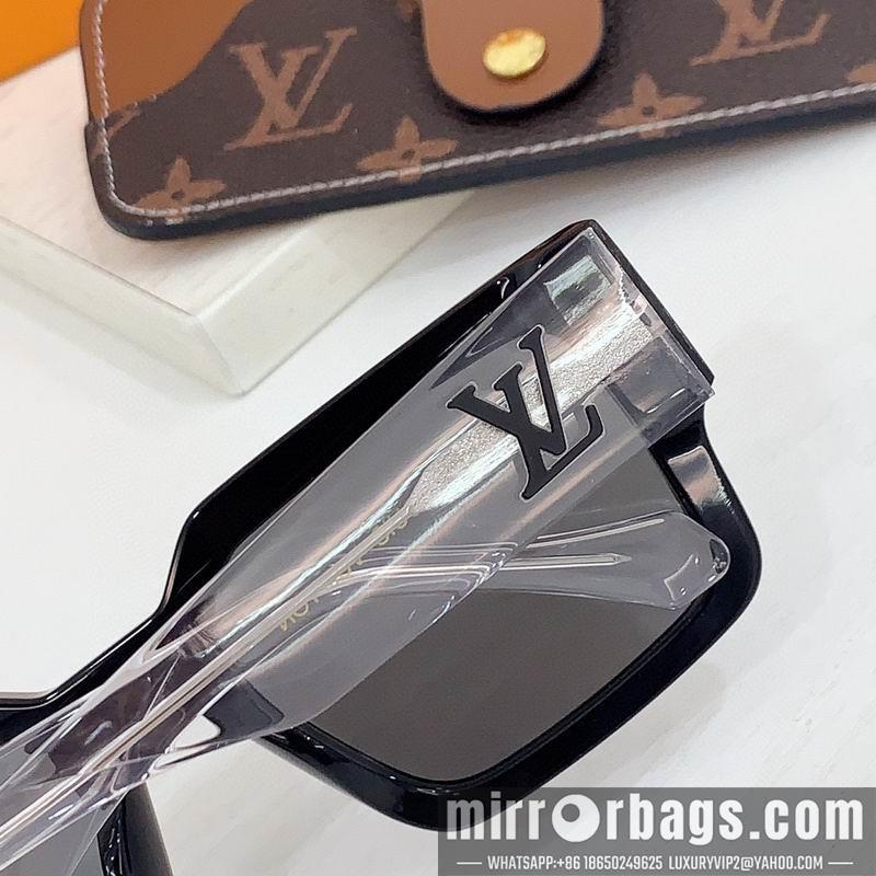 LV Glasses smr74