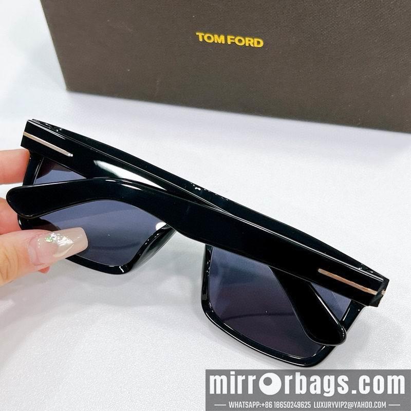 Tom Ford Glasses smx52