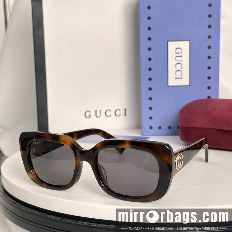 Gucci Glasses smh80