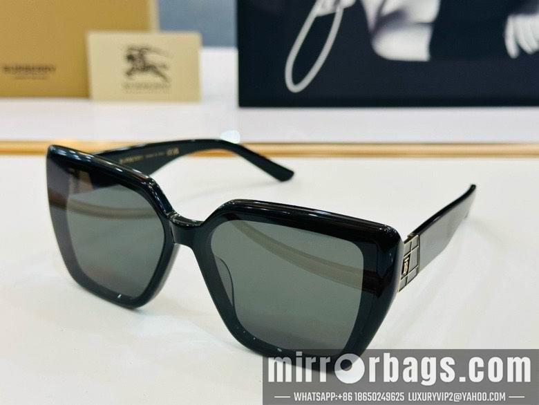 Burberry Glasses smx25