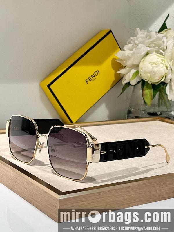 Fendi Glasses smx100