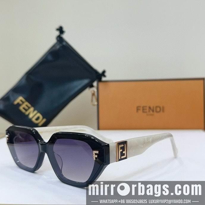 Fendi Glasses smh09