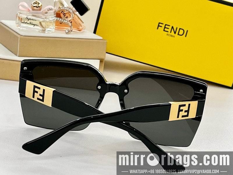 Fendi Glasses smx52