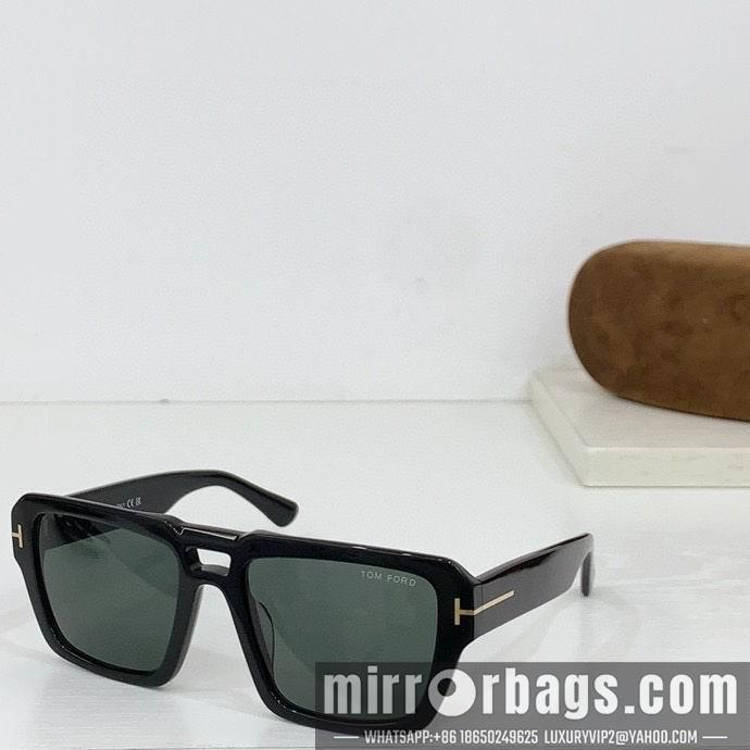 Tom Ford Glasses smx151