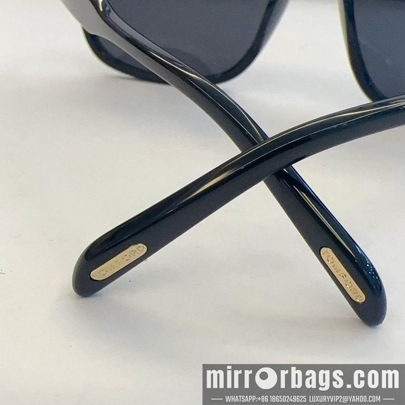 Tom Ford Glasses smx143
