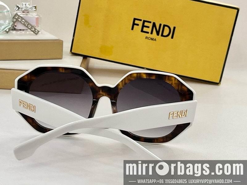 Fendi Glasses smx90