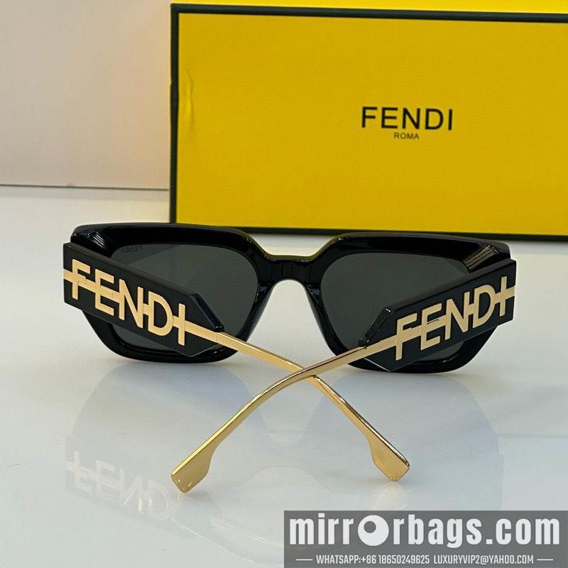 Fendi Glasses smx56