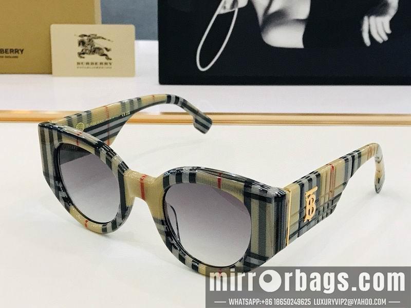 Burberry Glasses smx18