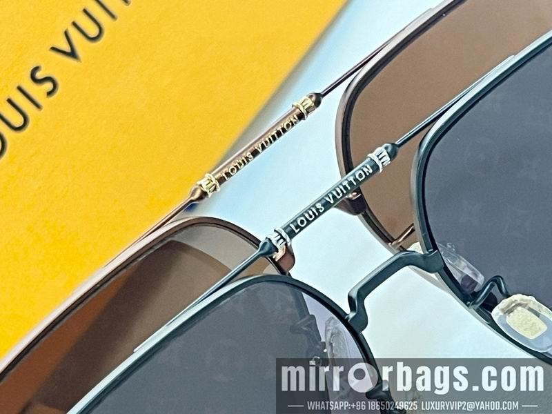 LV Glasses smr42