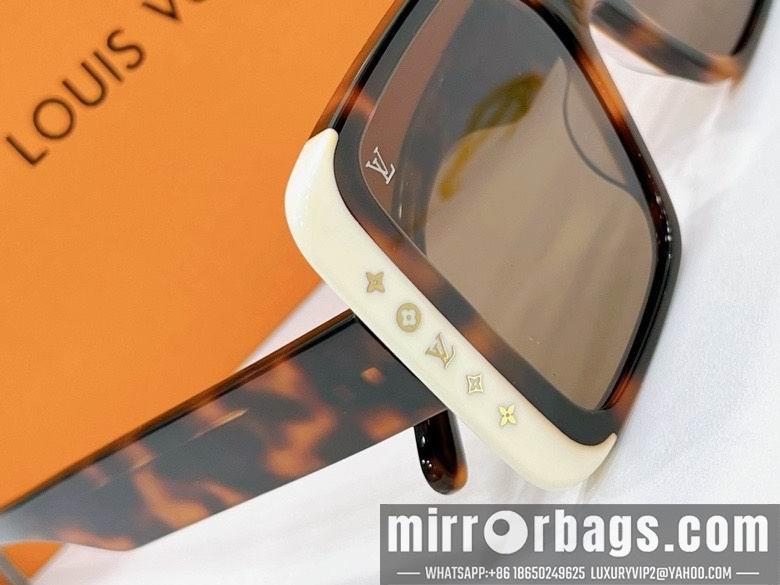 LV Glasses smx132