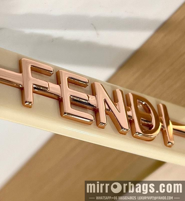 Fendi Glasses smx48