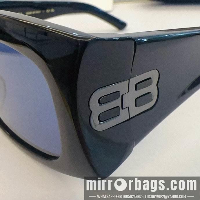 Balenciaga Glasses smr91