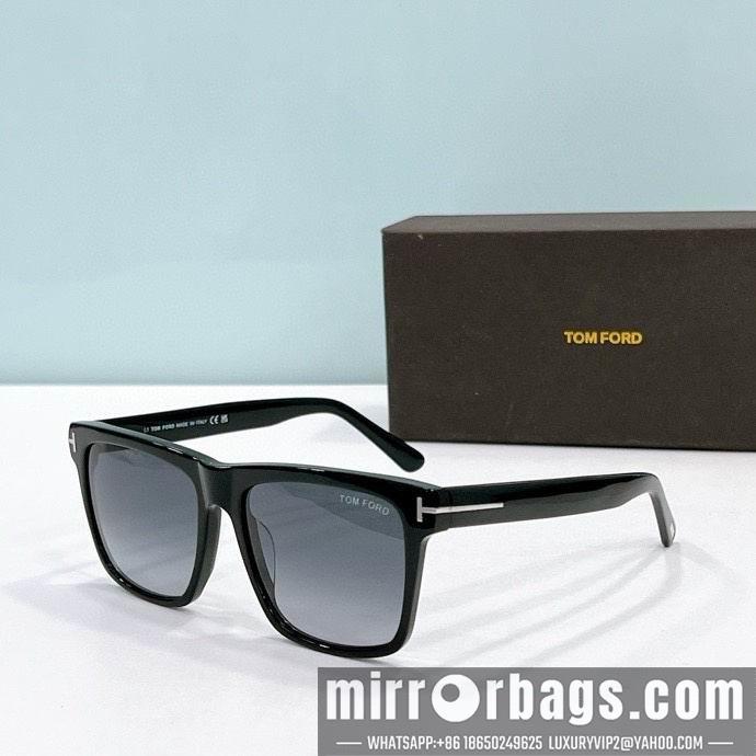 Tom Ford Glasses smx117