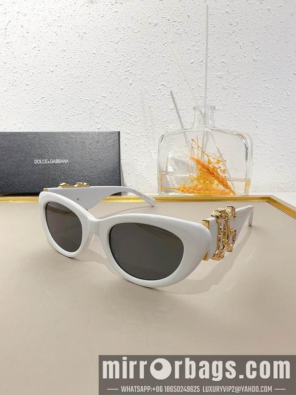 DG Glasses 010205