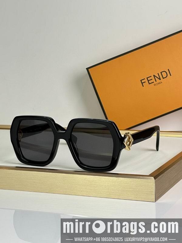 Fendi Glasses smh86