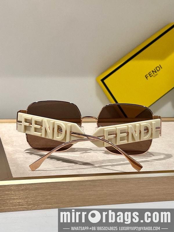 Fendi Glasses smx100