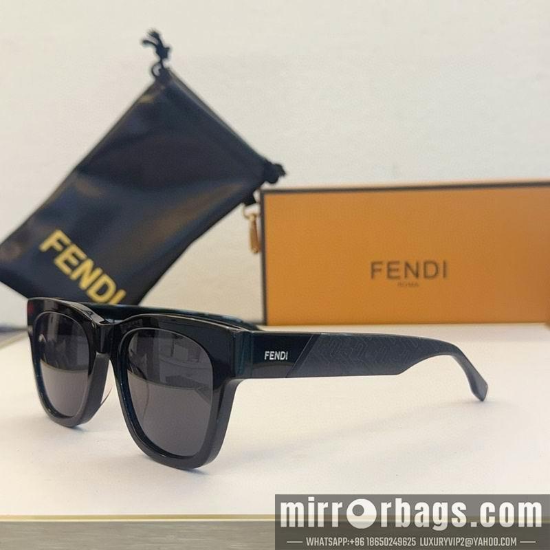 Fendi Glasses smx144