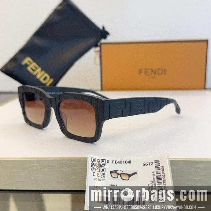 Fendi Glasses smx170