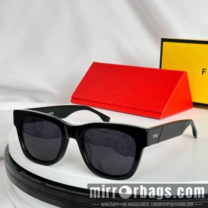Fendi Glasses smx128