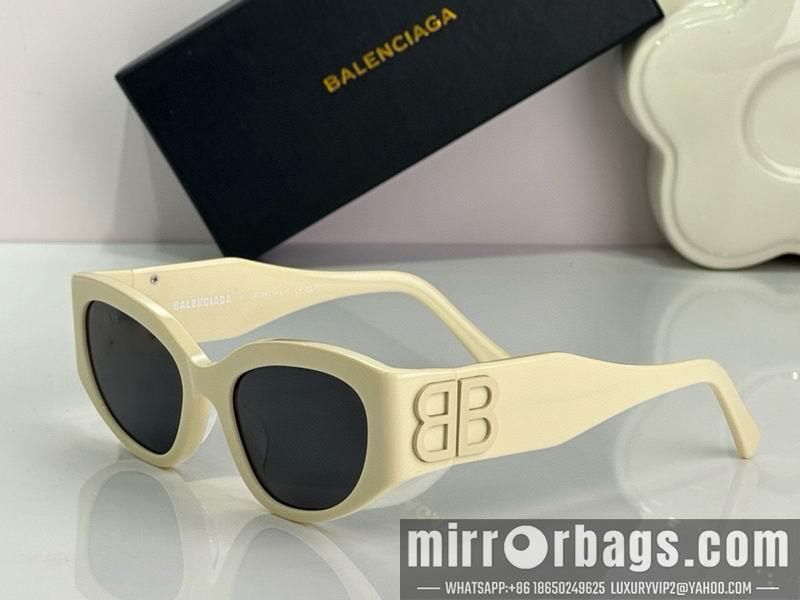 Balenciaga Glasses smx70