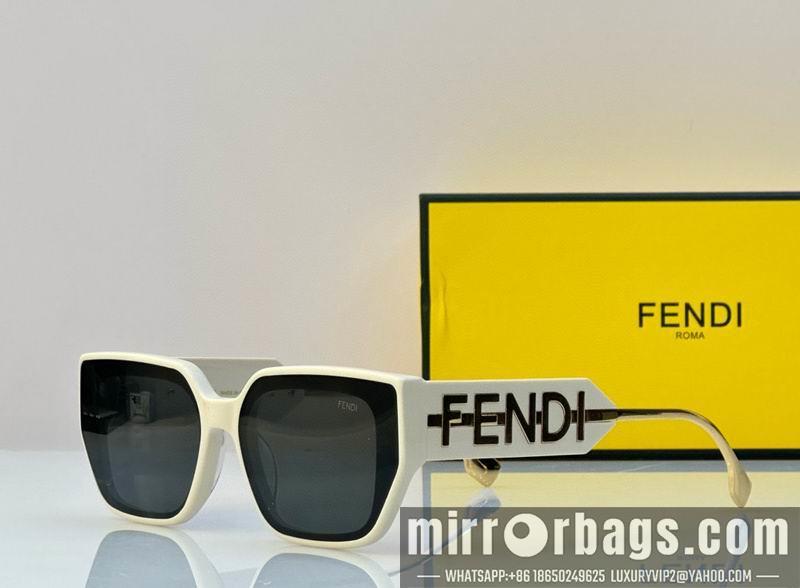 Fendi Glasses smx56