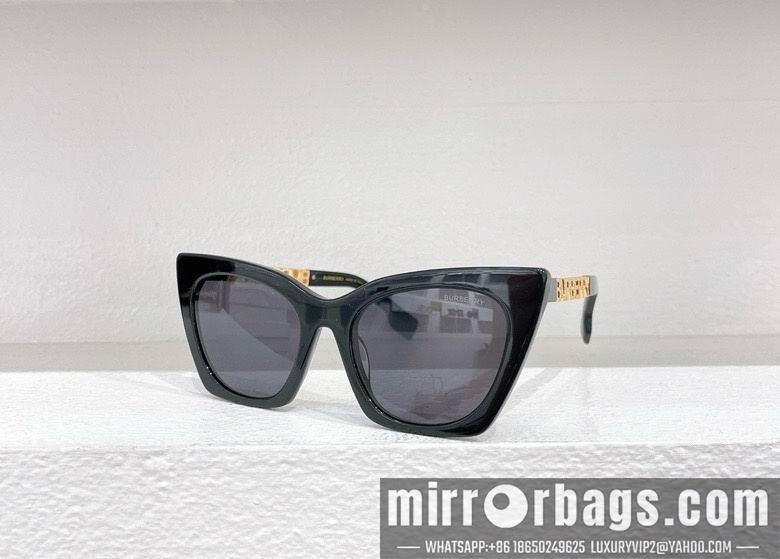 Burberry Glasses smx59