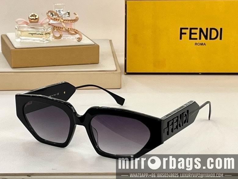 Fendi Glasses smx66