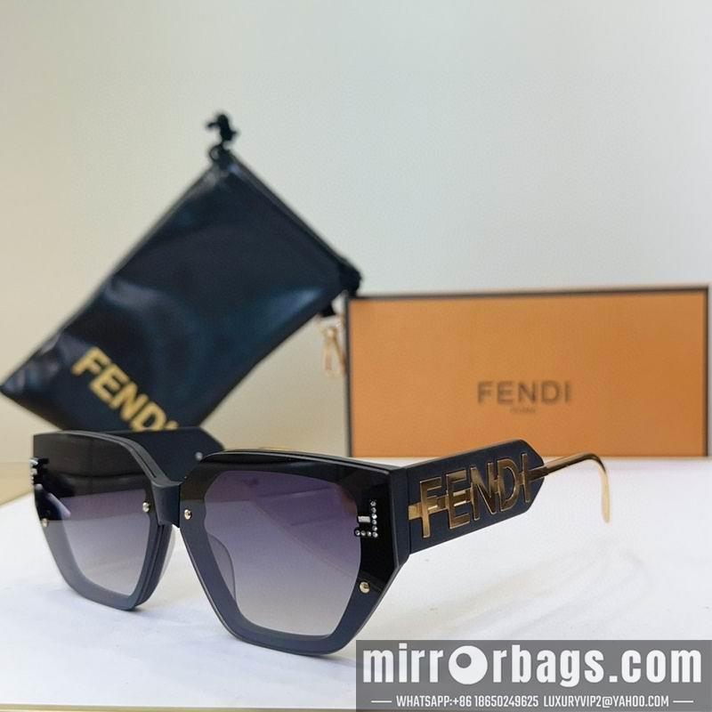 Fendi Glasses smh52