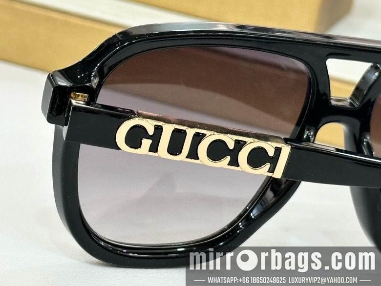 Gucci Glasses smx213