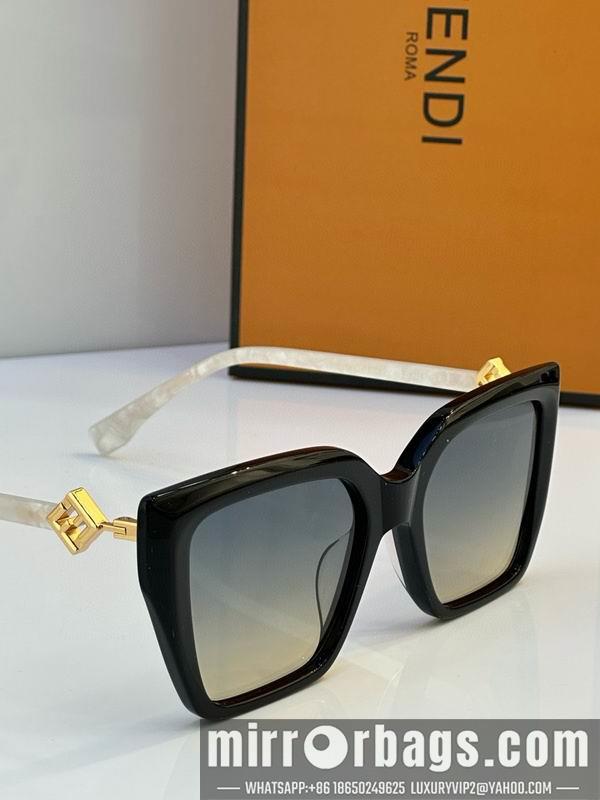 LV Glasses smh100