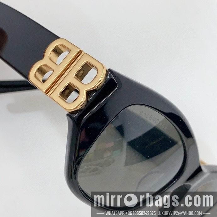Balenciaga Glasses smr95
