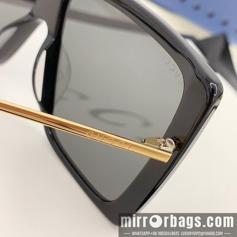 Gucci Glasses smr70