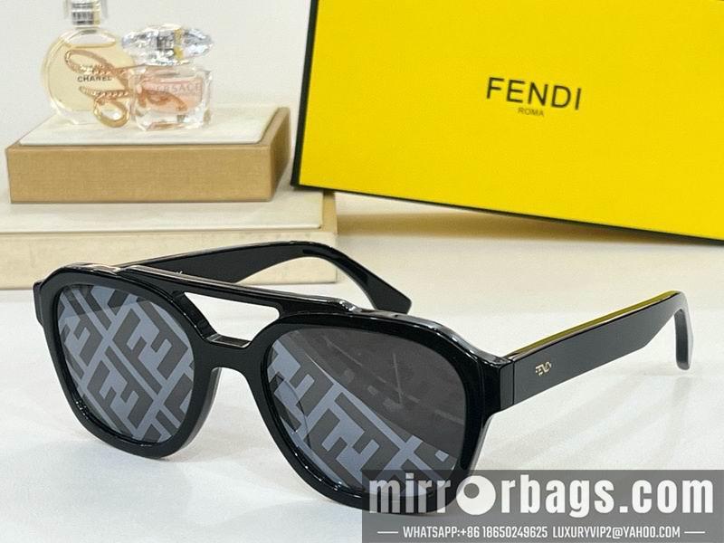 Fendi Glasses smx83