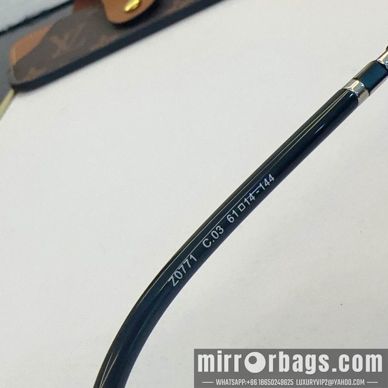 LV Glasses smx150