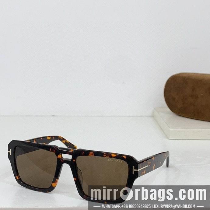 Tom Ford Glasses smx151