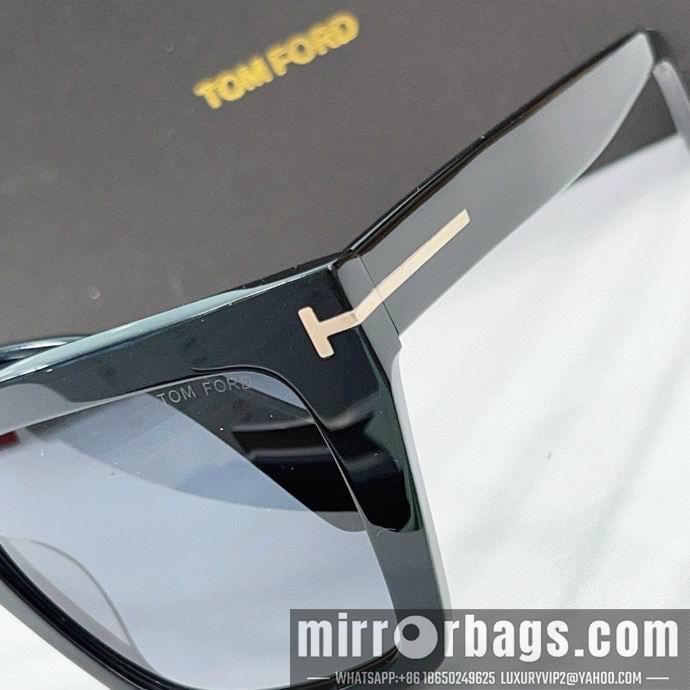 Tom Ford Glasses smx67