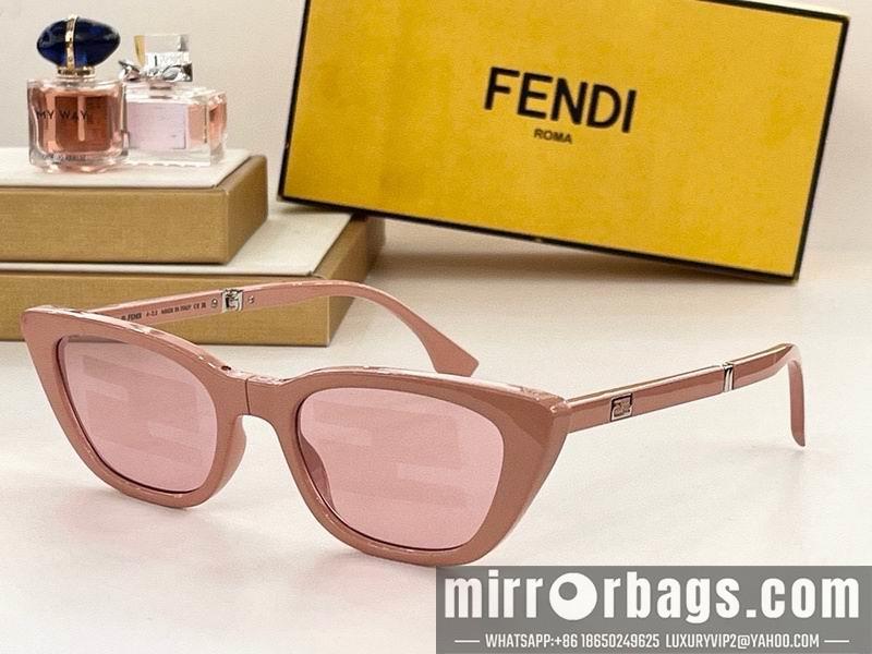 Fendi Glasses smx60