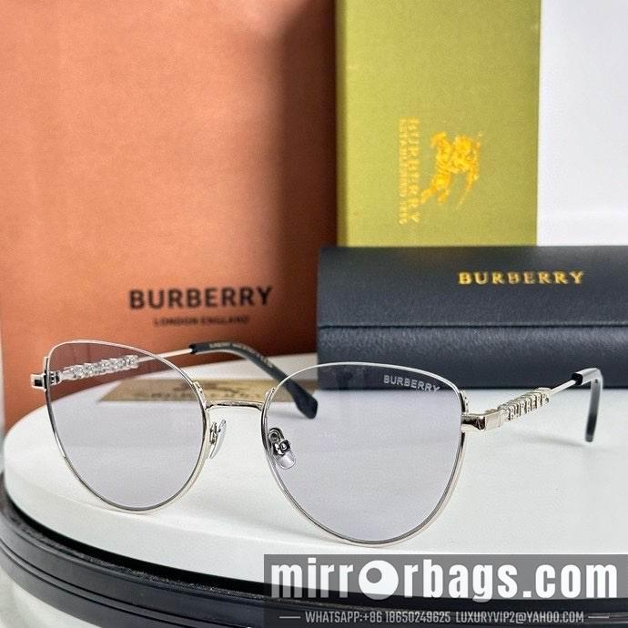Burberry Glasses smx82