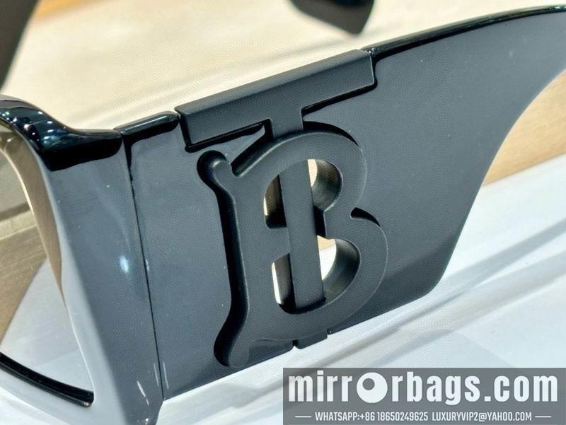Burberry Glasses smx35
