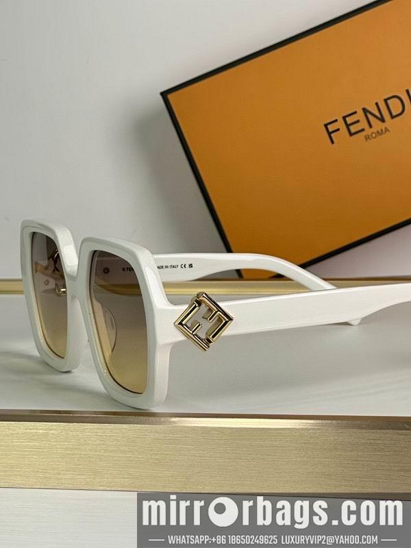 Fendi Glasses smh85
