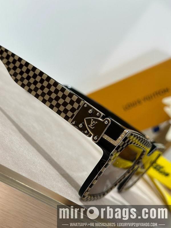 LV Glasses smx126