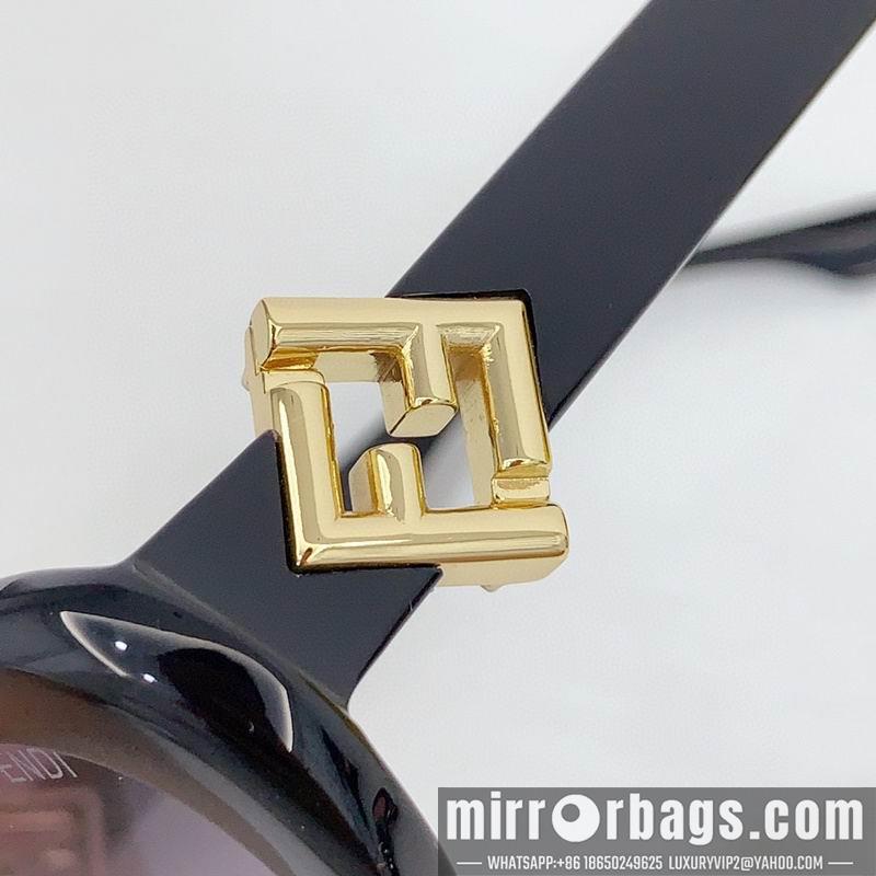 Fendi Glasses smh25