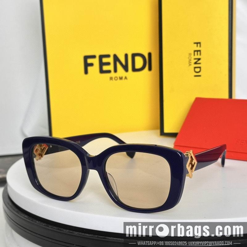 Fendi Glasses smh89