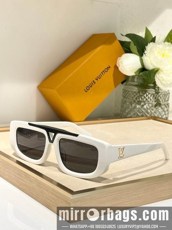 LV Glasses smx201