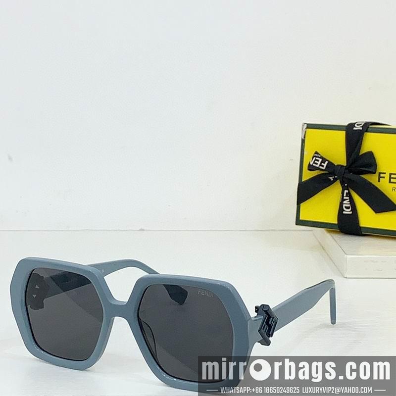 Fendi Glasses smh27