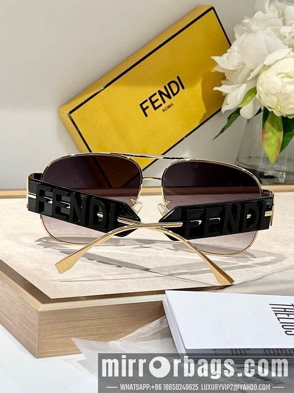 Fendi Glasses smx101